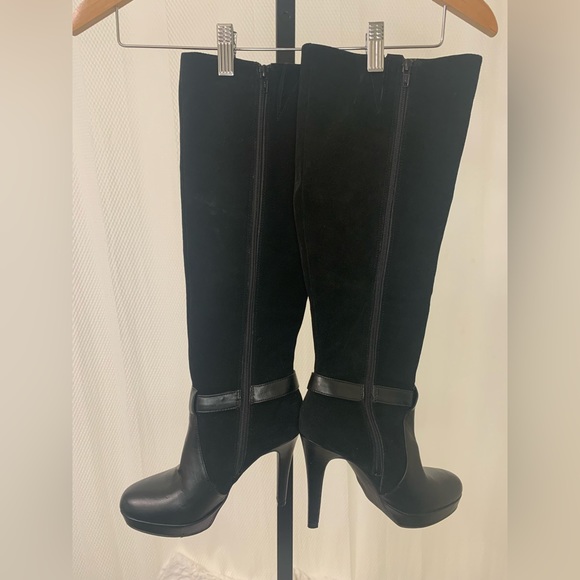 Audrey Brooke Black Leather Round Toe Tall Stiletto Heel Boots - Picture 3 of 7